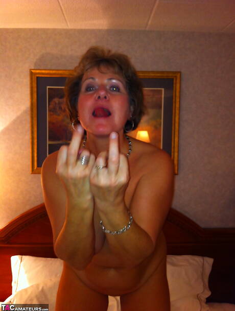 TAC Amateurs are proud to present you with a free pics featuring Busty Bliss xxx gallery 267261